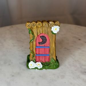 Darice Fairy Garden House Miniature‎ Outhouse Door Flowers Resin Decor